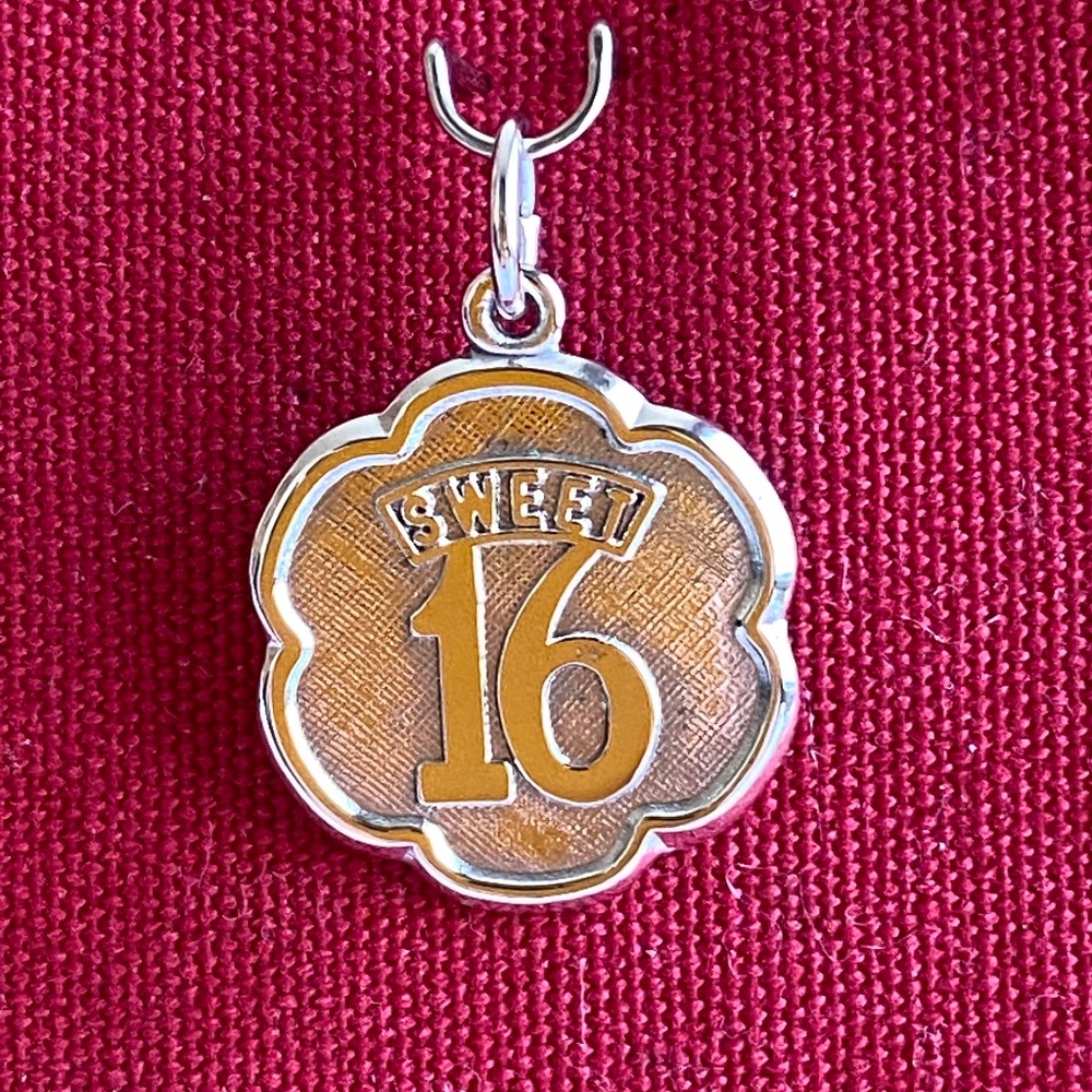 Rembrandt RQC Sterling Sweet 16 Sixteen Charm